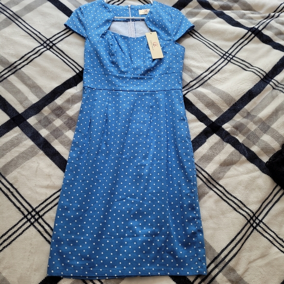 Polka Dot Midi Dress - Picture 4 of 4